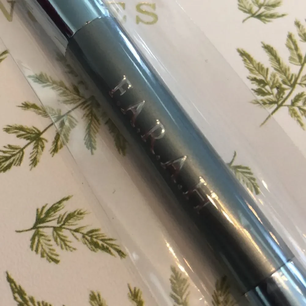 NEW F.A.R.A.H Dual-Ended Contour & Blend Brush  plus Ipsy bag